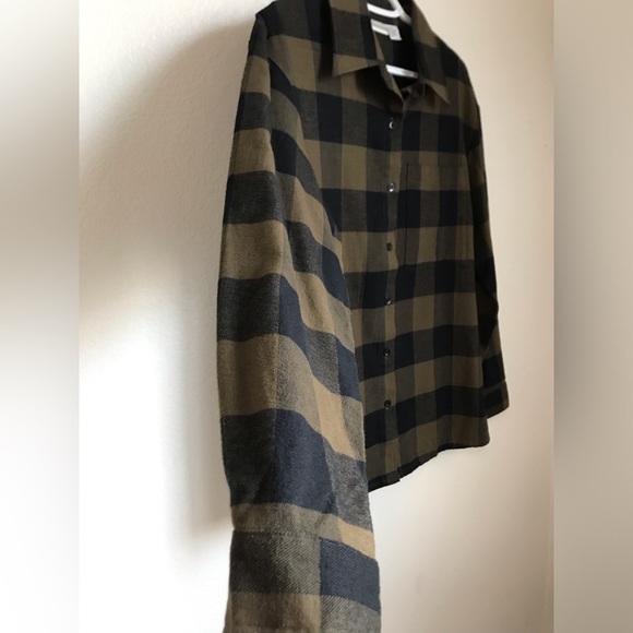 Like New Y2K Newport News Women’s Plaid Button Down Cotton Top - Picture 8 of 12